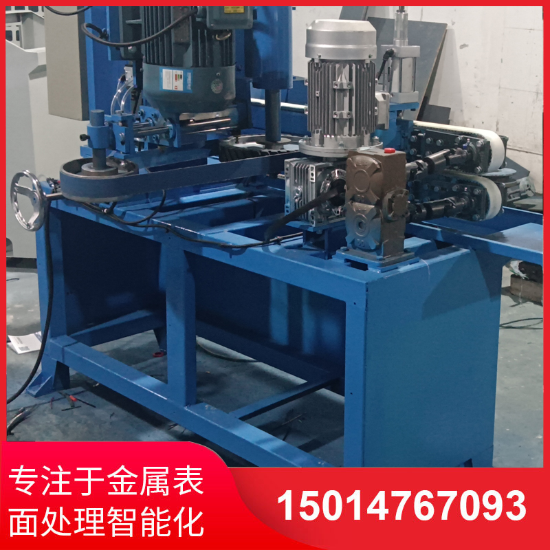 自(zi)動側麵砂光(guang)機廠傢(jia)